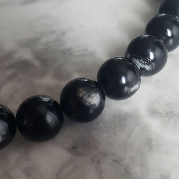 Vintage Handmade Beaded Necklace - Picture 8 of 9